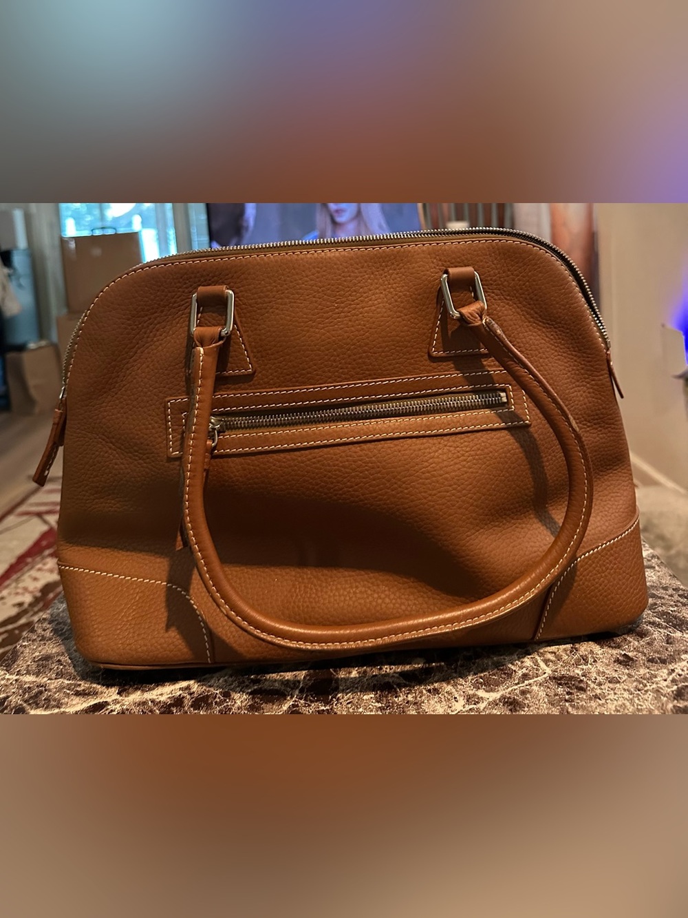 Dooney & Bourke Elegant Tan Leather Satchel Handbag
